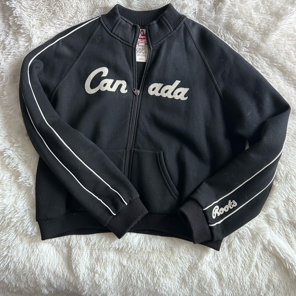 Roots Black Jacket with White and Burgundy Canada Crest - Picture 1 of 9